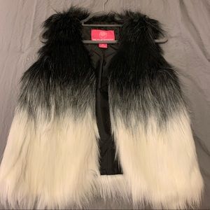 Ombré faux fur vest